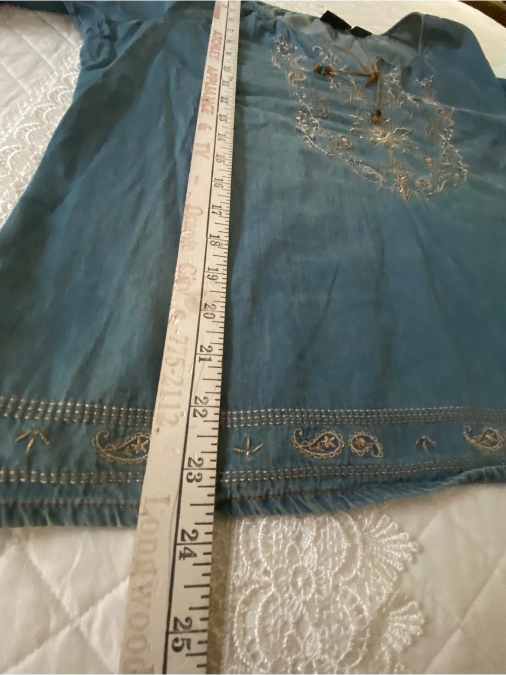 Vintage Sonoma Chambray Blue Embroidered Peasant Blouse Size Large - Picture 13 of 14